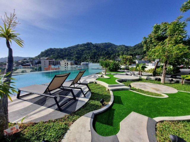 Journeyhub Phuket Patong